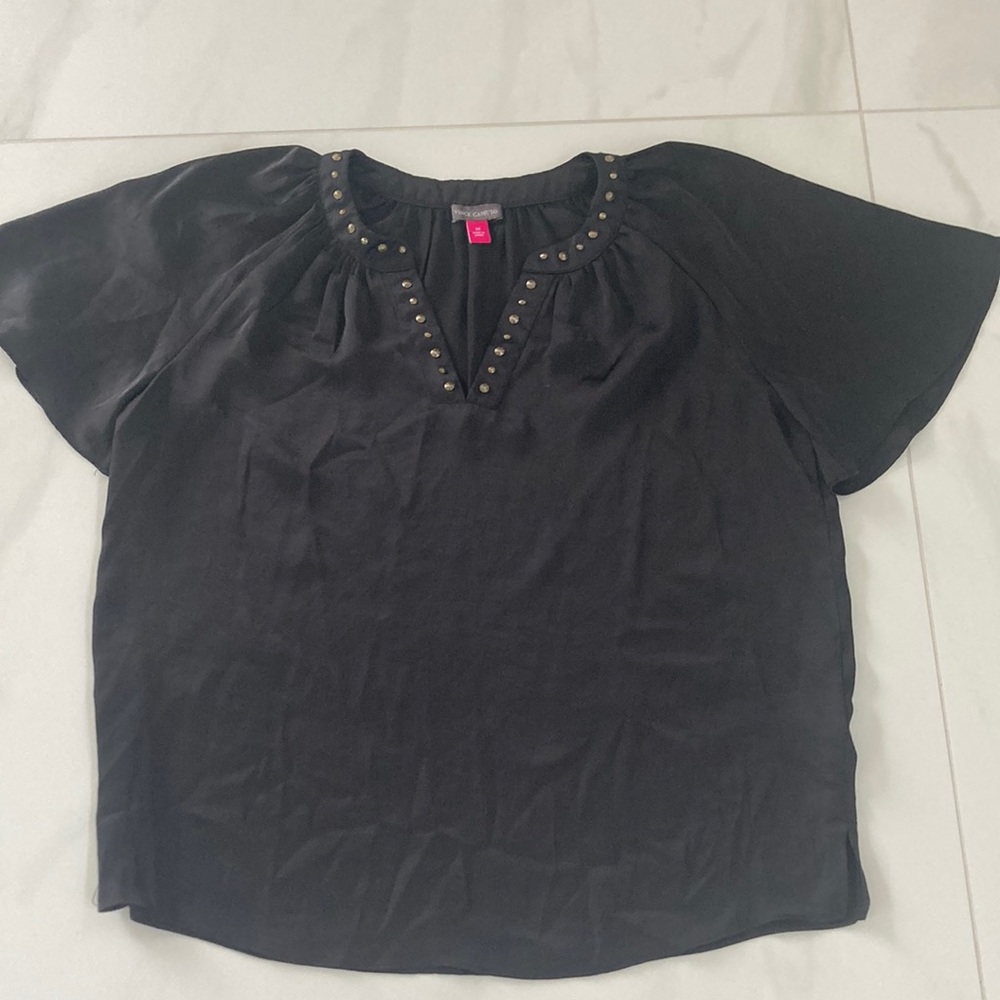 EUC Vince Camuto size medium black top